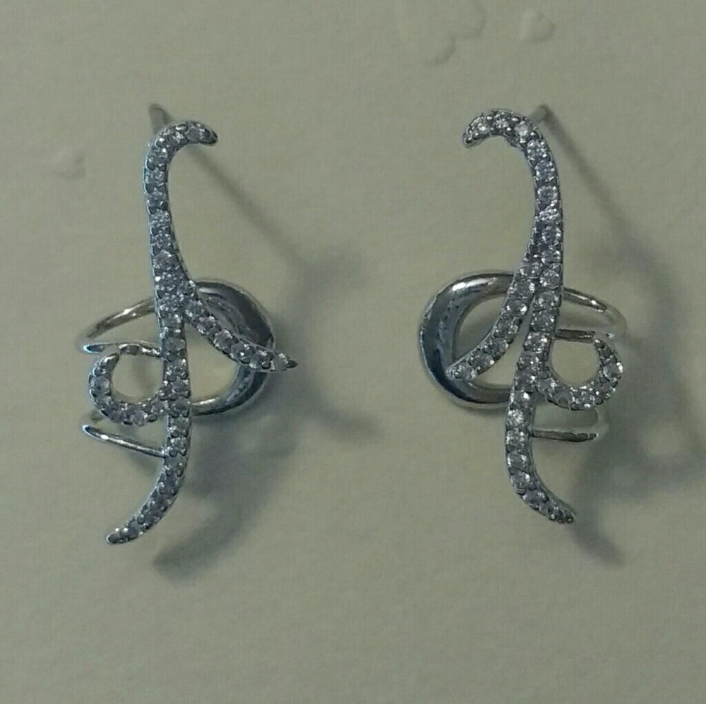 NWT Silver-tone cuff earrings - Picture 2 of 4